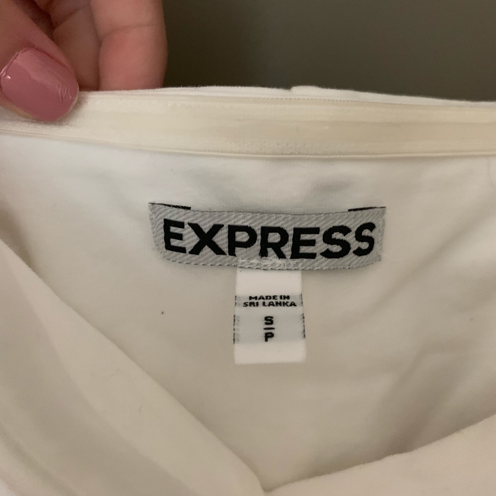 STRAPLESS STUNNING WHITE DRESS